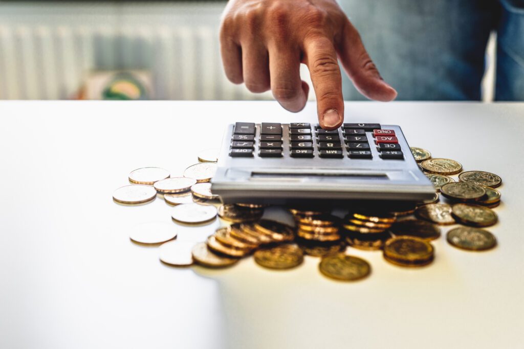 Calculating savings with coins and calculator